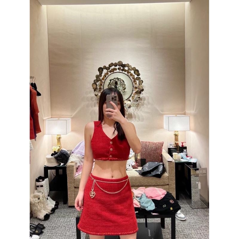 Ch*el brooches